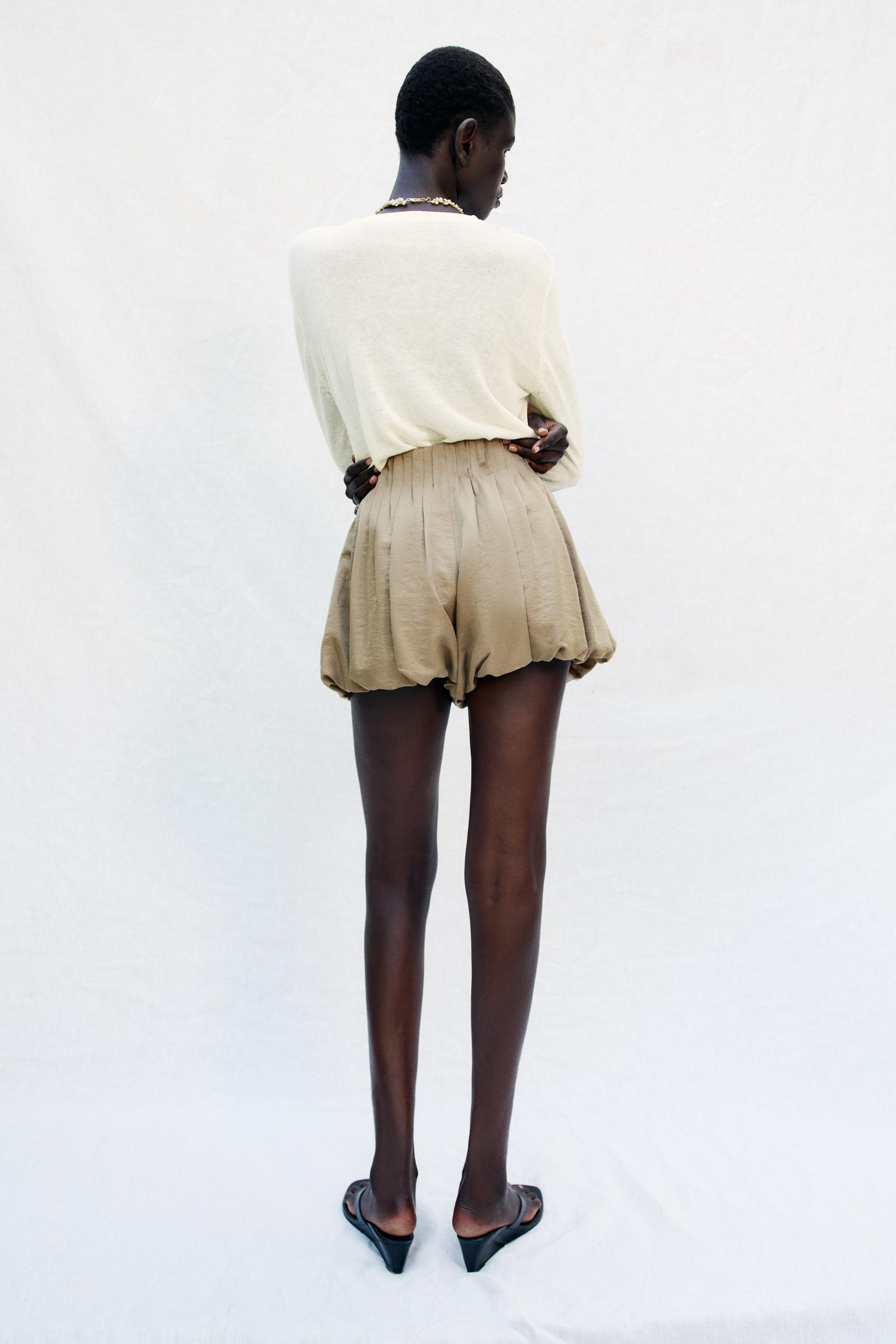SHORT BOULE AVEC BOUCLE